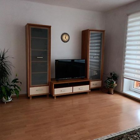 Apartman U Anny สตราบา ภายนอก รูปภาพ